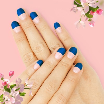 Graphic Manicure Kit